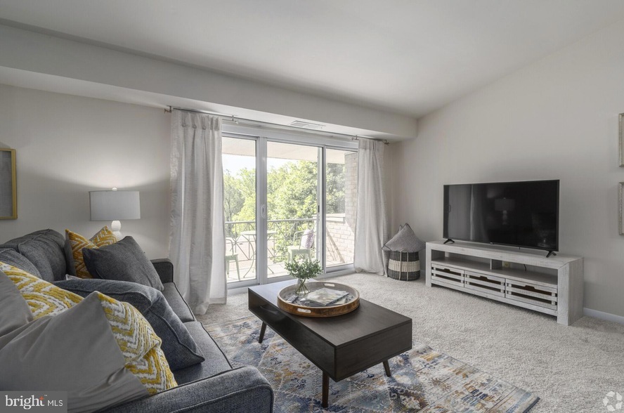 284 Iven Ave Unit 2B-282-3B, Saint Davids, PA 19087
