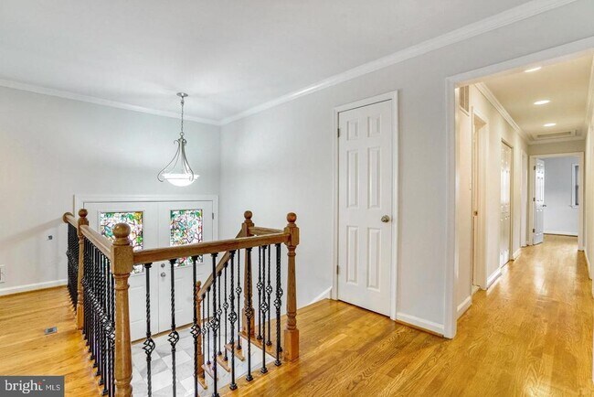 Foto del edificio - 9821 Hampton Ln