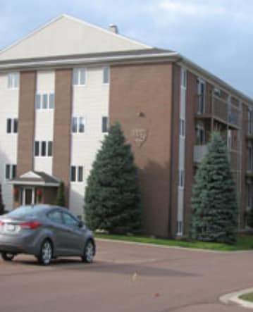 Primary Photo - 442 Main St