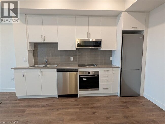 Photo du bâtiment - 461 Green Rd