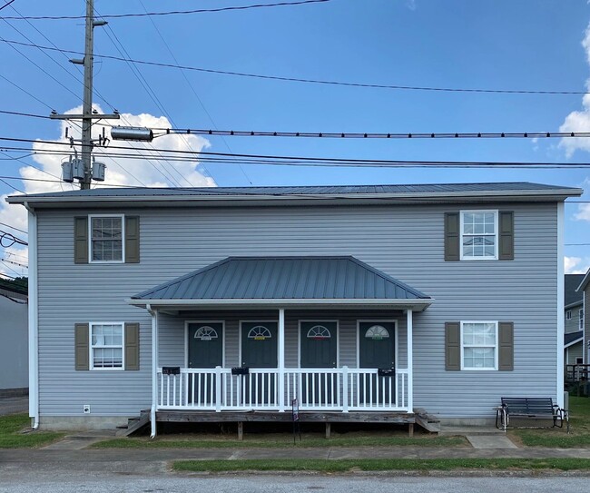 Foto del edificio - 216 2nd Ave