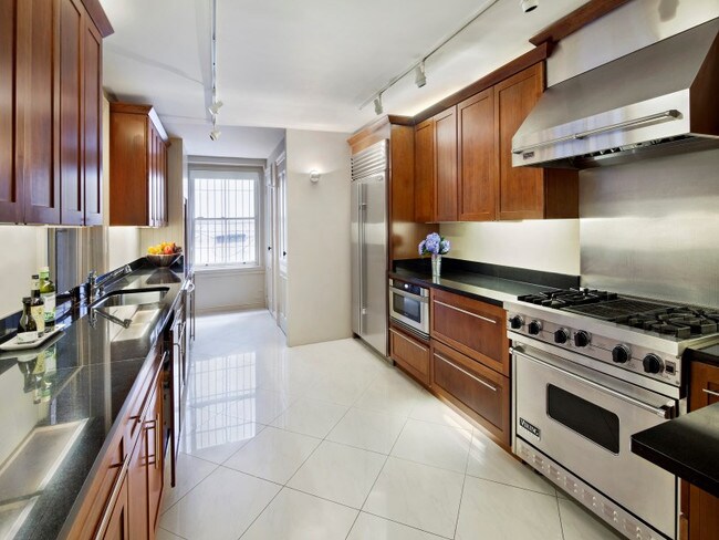 Foto del edificio - 38 E 70th St