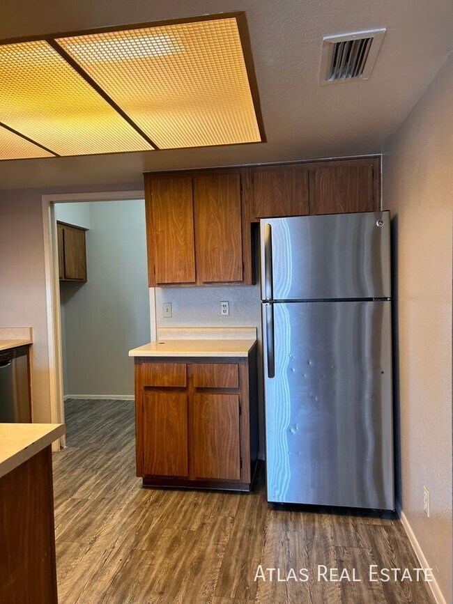 Foto del edificio - 3060 E Cicero St