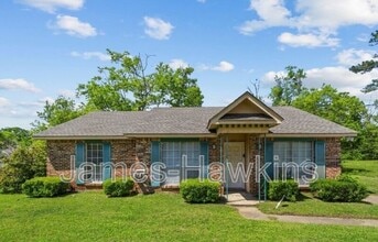 Building Photo - 4223 Delfern Dr