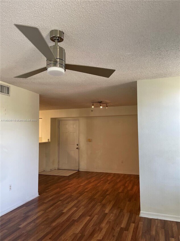 Primary Photo - 4420 NW 107th Ave