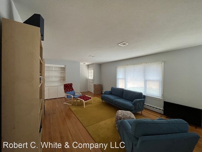 Building Photo - 3 br, 1 bath House - 35 Burnham Road