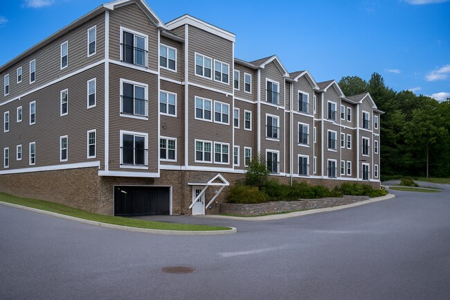 Foto del edificio - 31-85 Griffin Lane