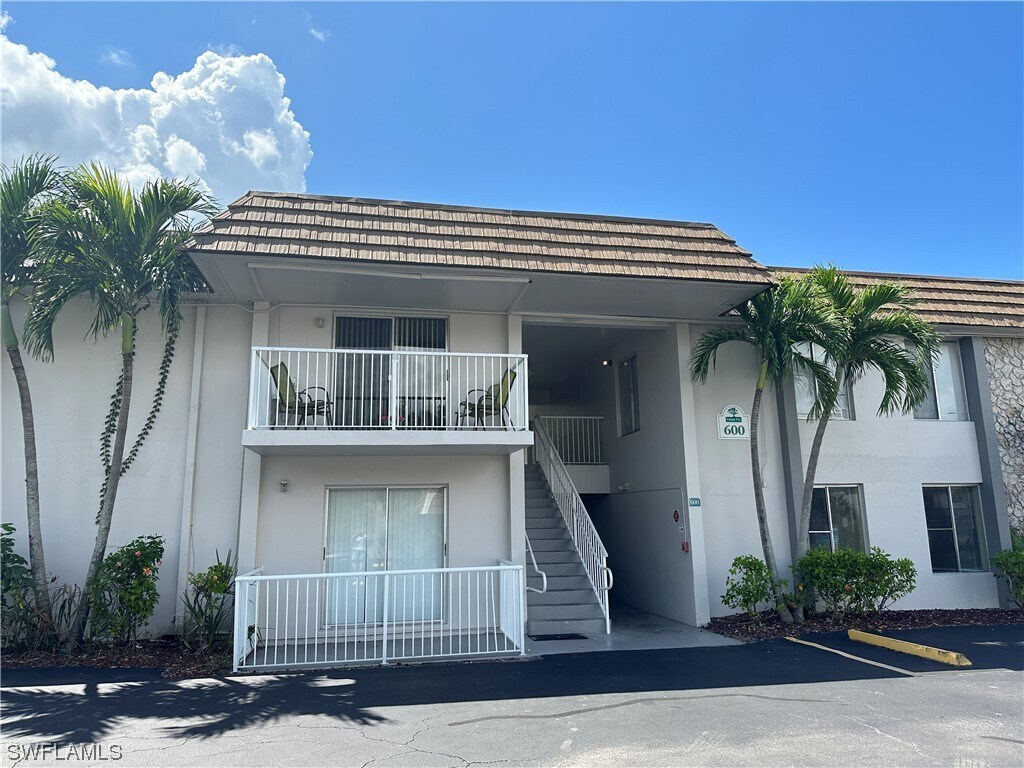 1830 Maravilla Ave Unit 611, Fort Myers, FL 33901 Condo for Rent in