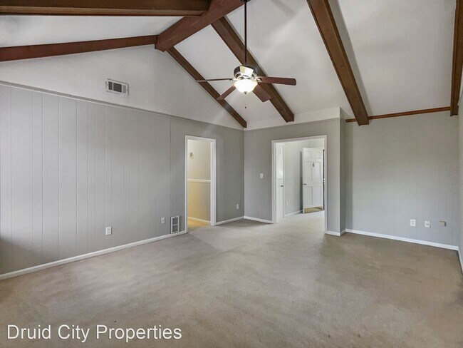 Building Photo - 3 br, 2 bath House - 4417 4th Avenue East