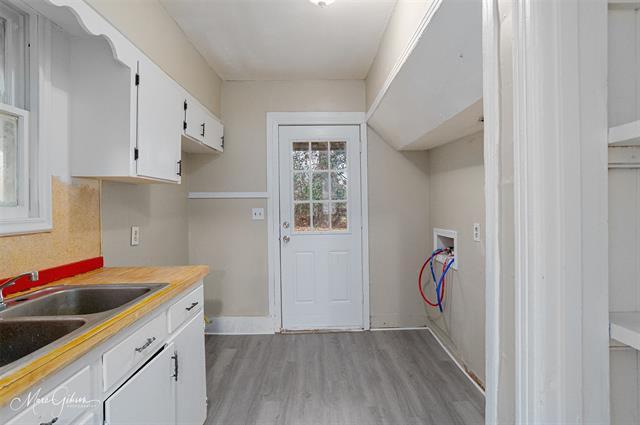 Foto del edificio - 615 Yarborough St