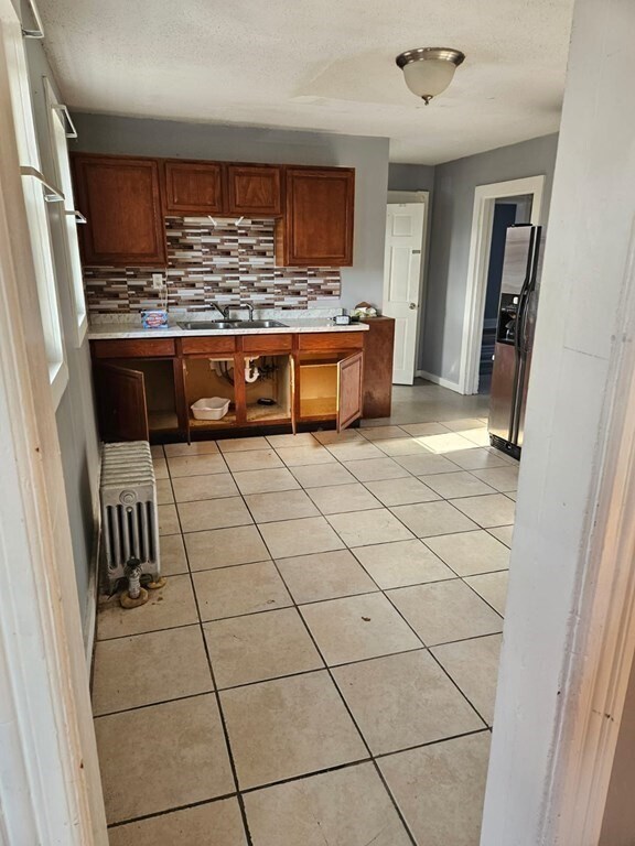 Building Photo - 30 Armory St