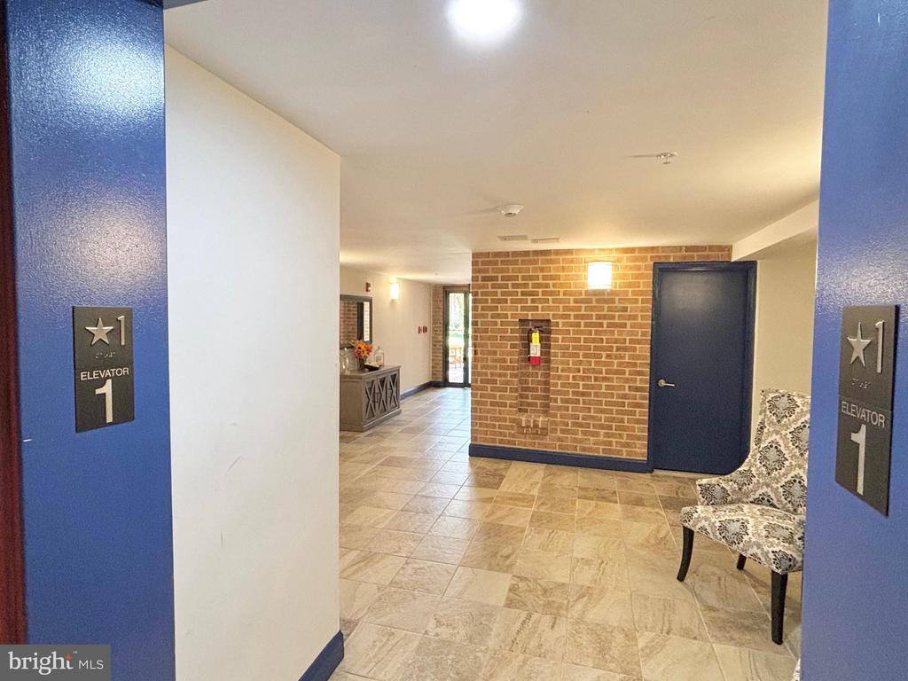 Primary Photo - 15210 Elkridge Way