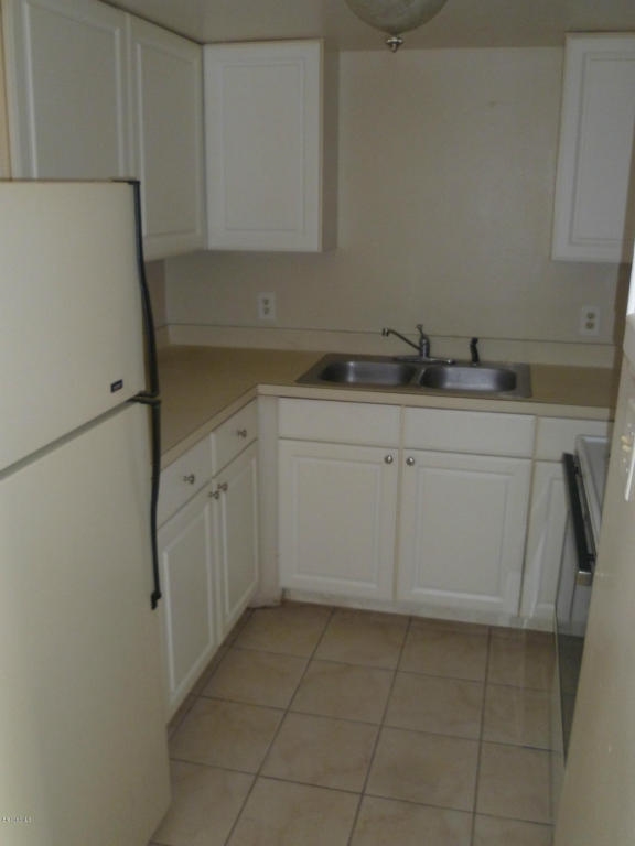 Kitchen - Barton Quarters