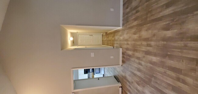 Building Photo - 5720 Ebley Ln