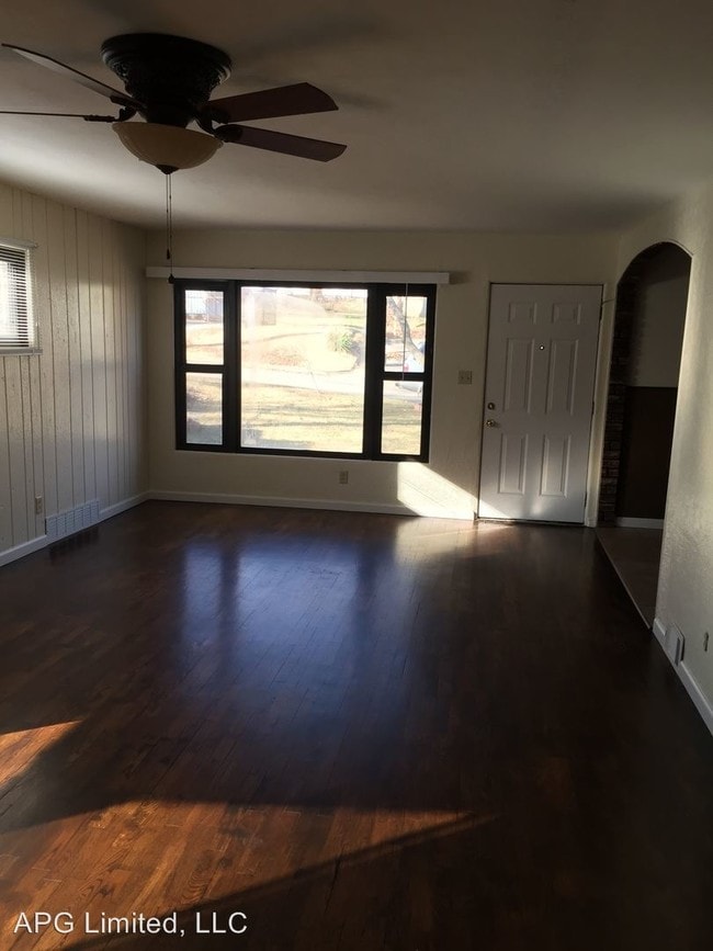 Building Photo - 2 br, 1 bath House - 1224 N Missouri St