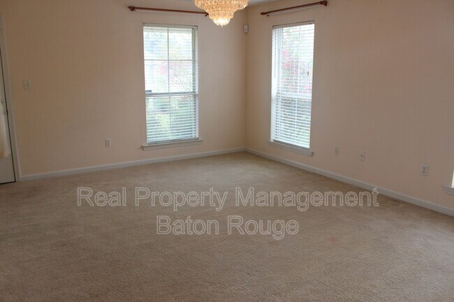 Foto del edificio - 36213 Lynchburg Dr