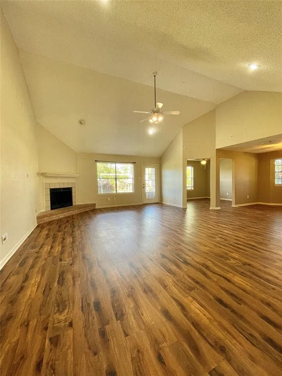 Building Photo - 121 Bumelia St
