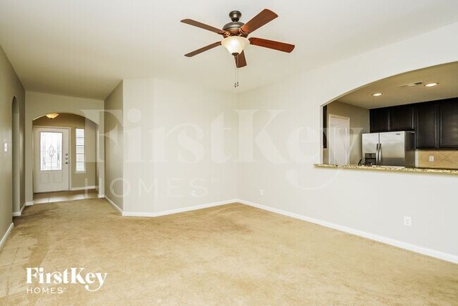 Foto del edificio - 300 Springtree St