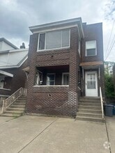 Building Photo - 345 Coltart Ave