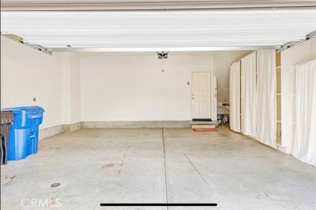 Building Photo - 8016 Privet Ln