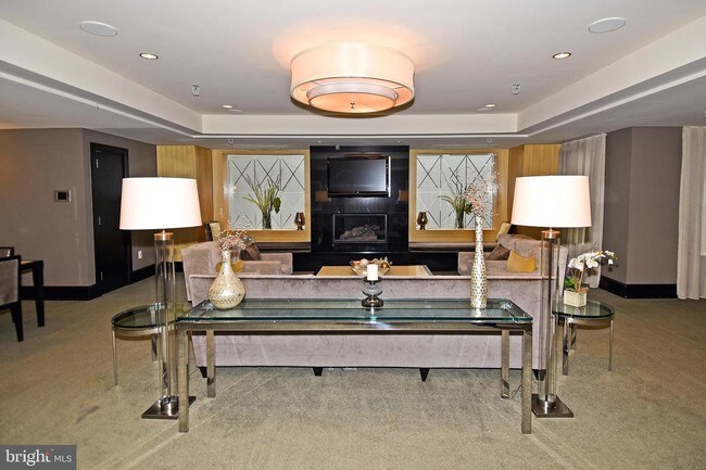 Foto del edificio - 7710 Woodmont Ave