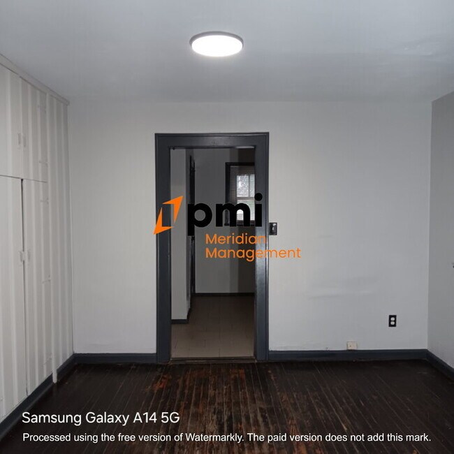 Building Photo - 1619 S Randolph St