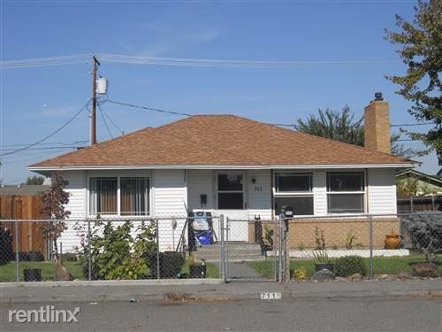Primary Photo - 4 br, 1 bath House - 711 W Octave St