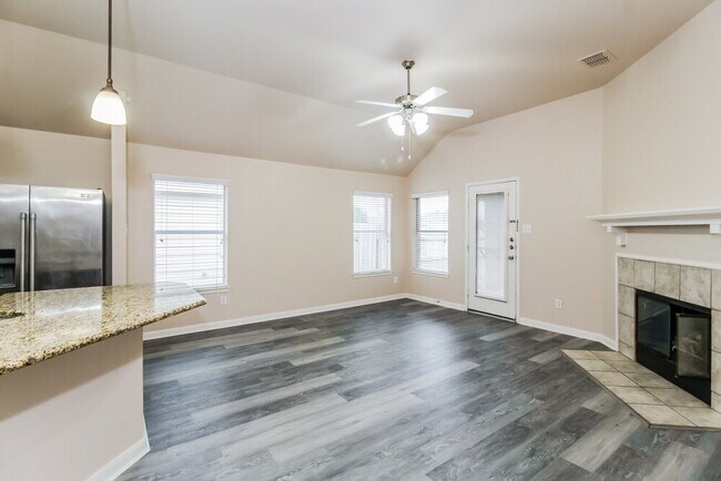 Foto del edificio - 12153 Angel Food Ln