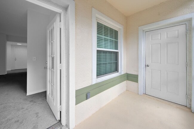 Building Photo - 23710 Walden Center Dr