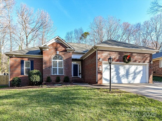 Building Photo - 6915 Pleasant Dr