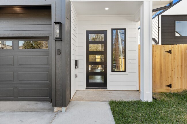 Foto del edificio - 4206 Kewanee St