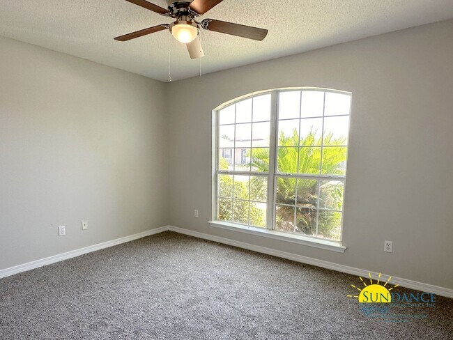 Foto del edificio - Lovely 3 Bedroom Home in Navarre