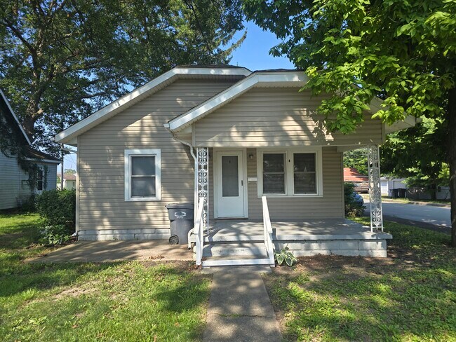 Foto del edificio - 3401 Hamilton Pl
