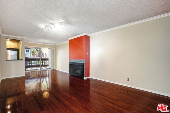 Building Photo - 9103 Summertime Ln