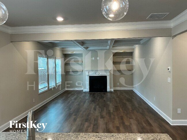 Foto del edificio - 7000 Lancaster Xing