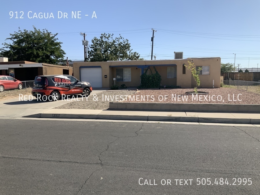 Foto principal - 3 Bedroom home in NE ABQ now available