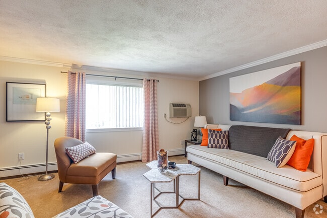 Interior Photo - Village Green Apartments