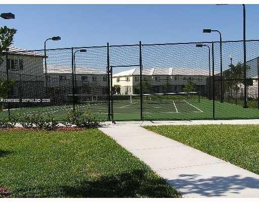 Foto del edificio - 1114 Lucaya Dr