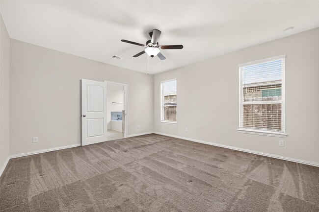 Foto del edificio - 20223 Highfield Park Dr