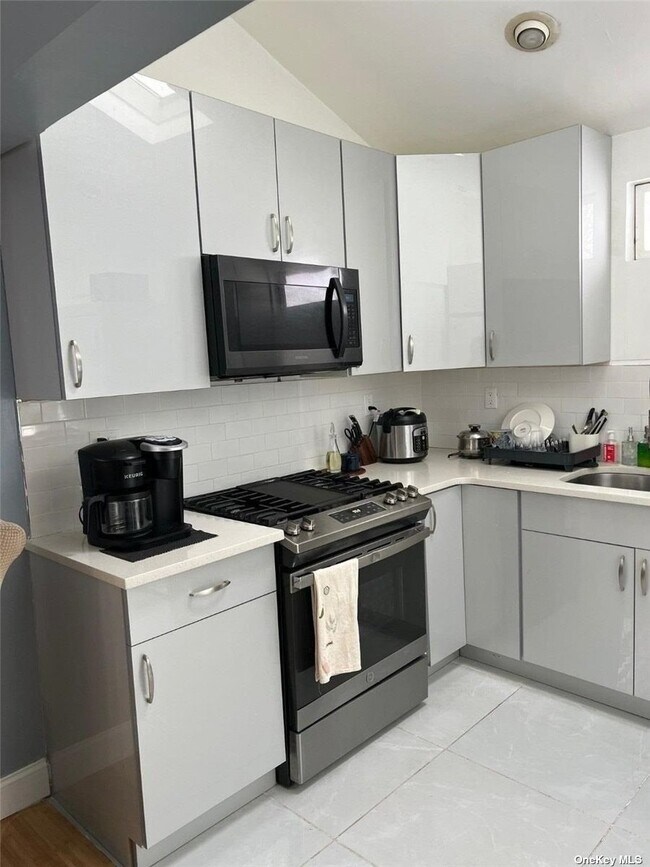 Foto del edificio - 26 Nelson Rd