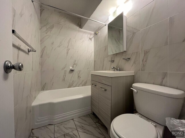 Foto del edificio - 340 E 74th St