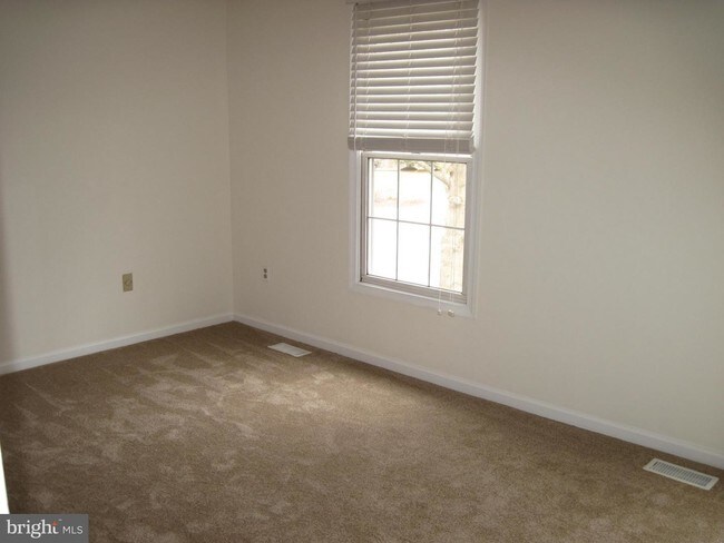 Building Photo - 6312 Wimbledon Ct