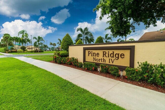 Foto del edificio - 802 Sky Pine Way