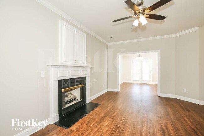 Building Photo - 5816 Brakenwood Dr