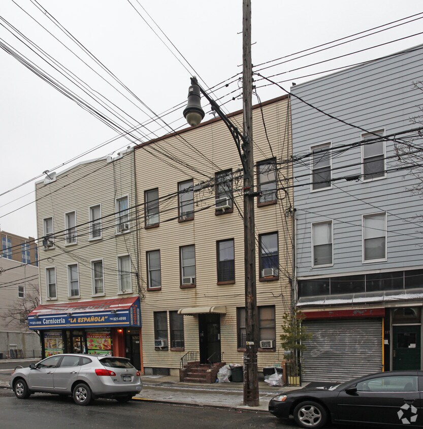 Foto principal - 185 Wyckoff Ave