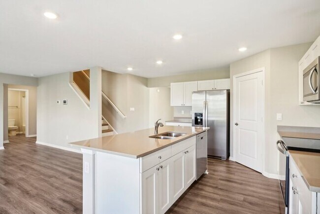 Foto del edificio - Fantastic 5bd/3ba home! Let yourself in!