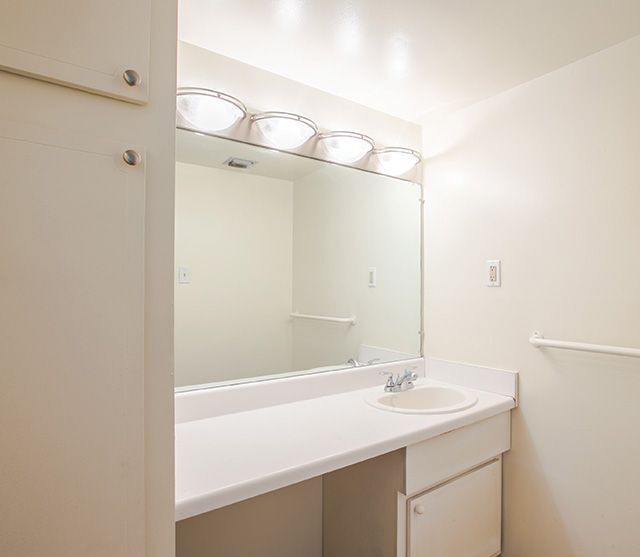 Baño - Woodbourne Apartments