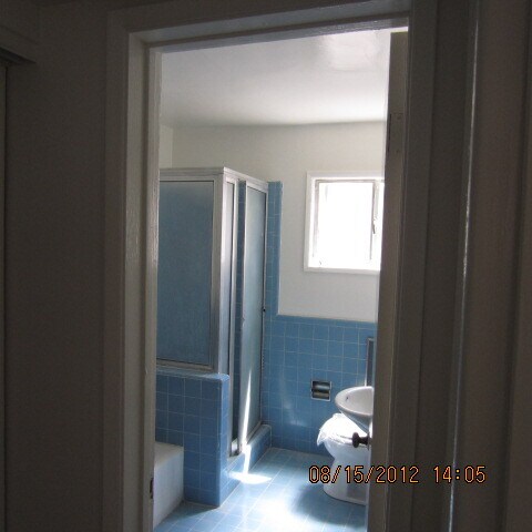 Building Photo - 1350 N Crescent Heights Blvd