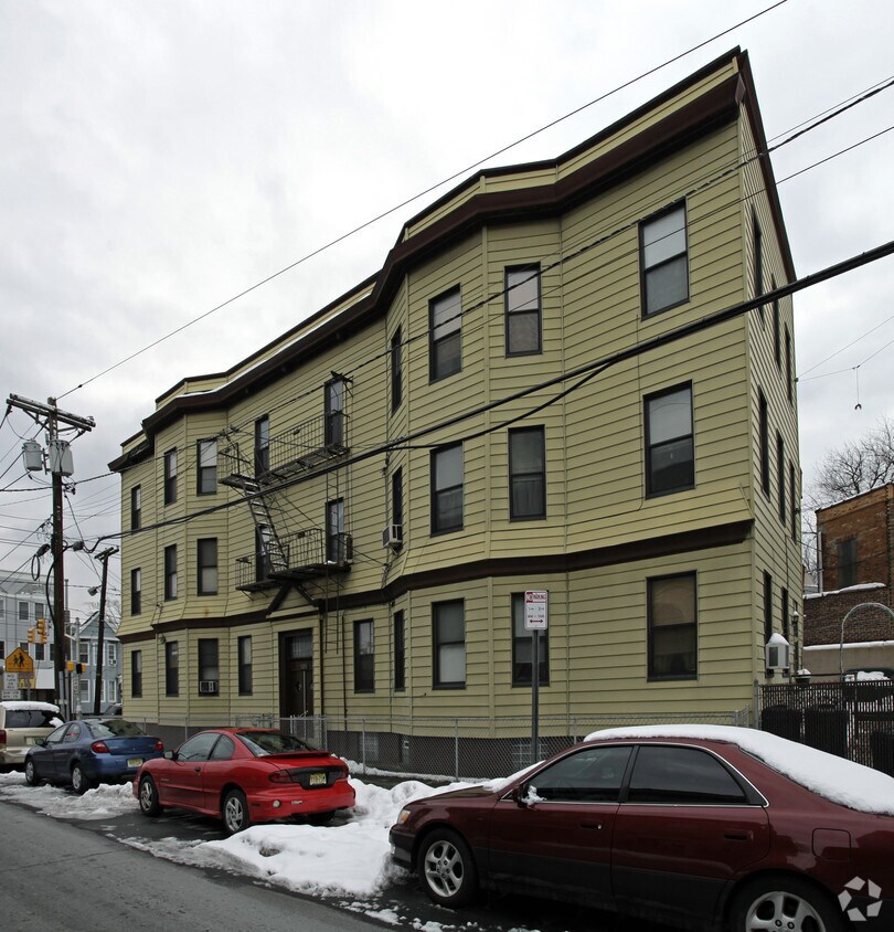 3483 John F Kennedy Blvd, Jersey City, NJ 07307 3483 John F Kennedy Blvd Jersey City, NJ