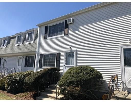 Foto principal - 18 Westford Rd